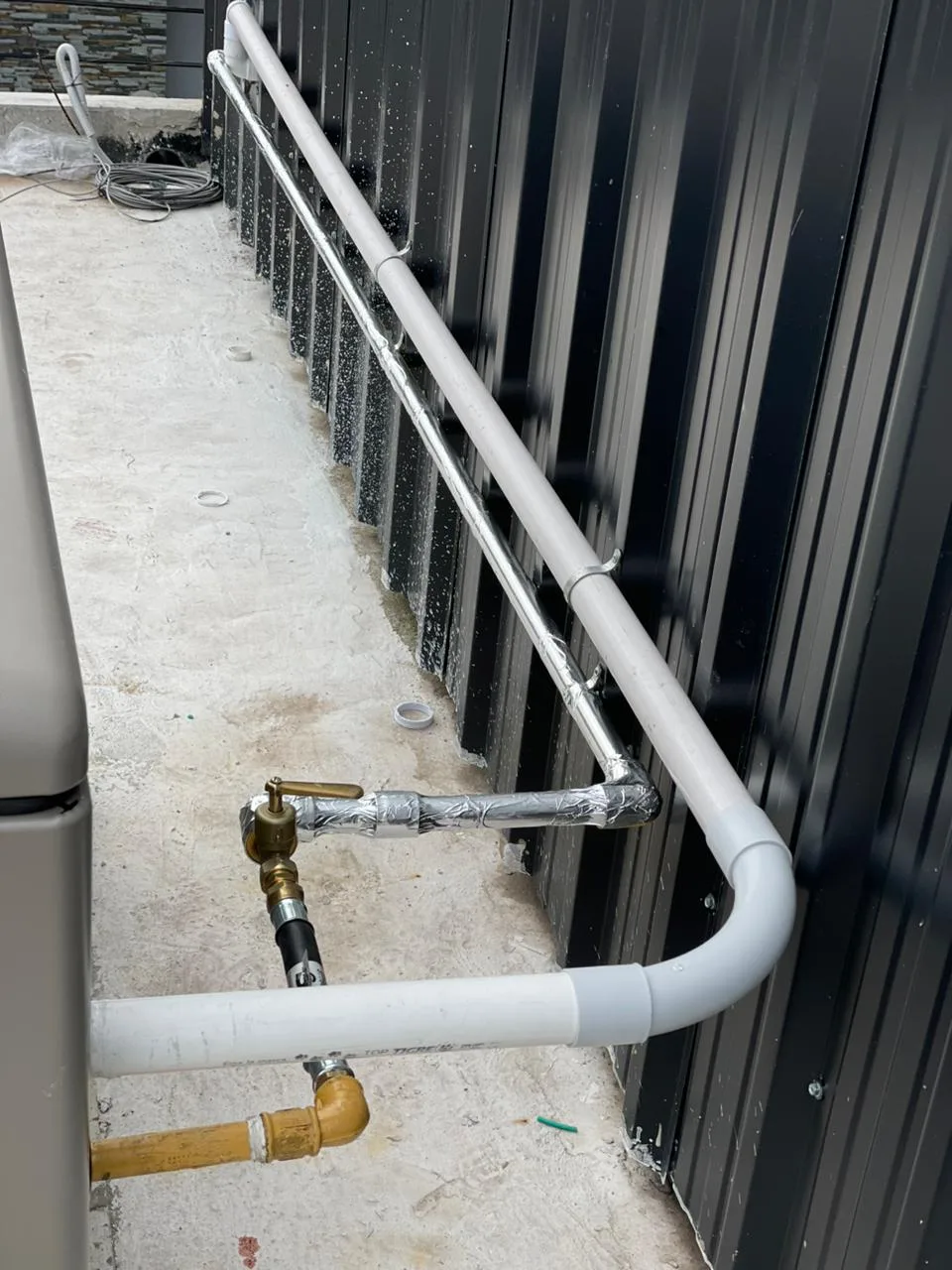 Bombas solares / piscinas: Trabajo de instalación energética en campo — Genera Tu Energía